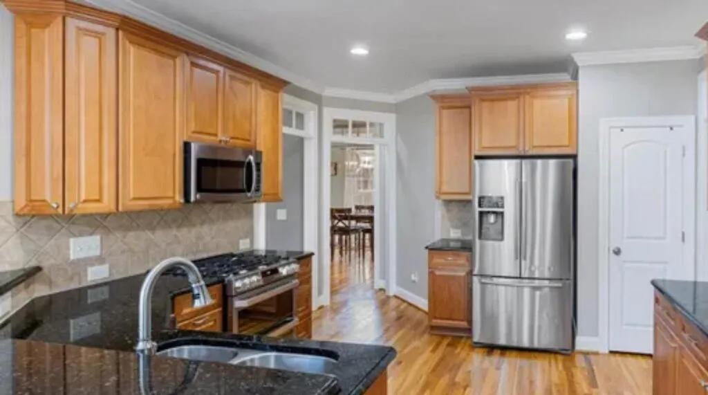 Kitchen remodeling project in San Mateo by Happy Homes Construction